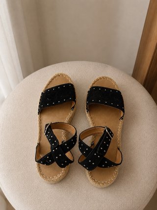 Sandalias esparto negras con tachuelas talla 41