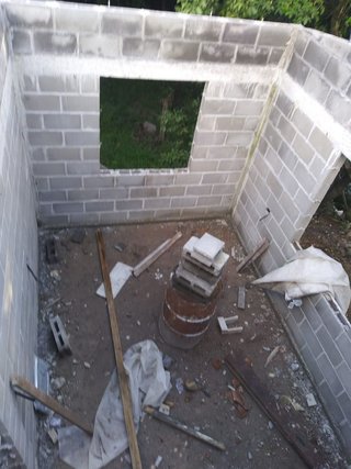 ALBAÑIL; MUROS DE BLOQUE DE HORMIGON, DE TODO TIPO