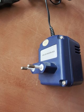Cargador Injusa 6V 0.6A para vehículos infantiles