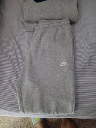 Conjunto chándal Nike gris y azul marino