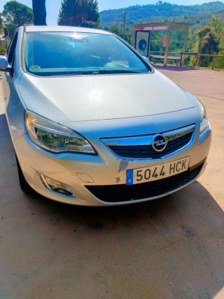 Opel Astra cdti 2011