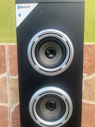 Torre de Sonido Bluetooth Negra