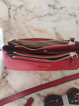 Bolso Guess Rojo