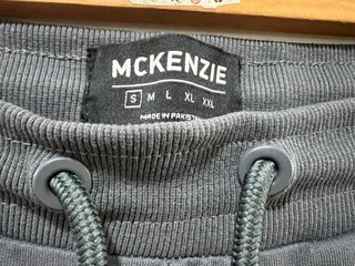 Pantalón corto McKenzie gris hombre Talla L