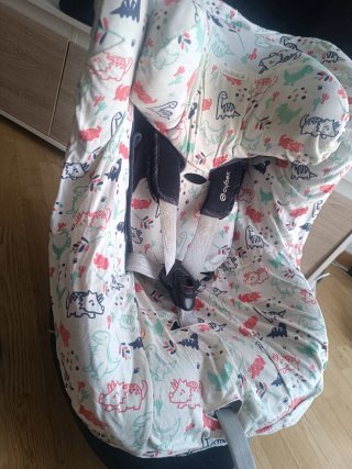 Silla coche Cybex infantil con funda