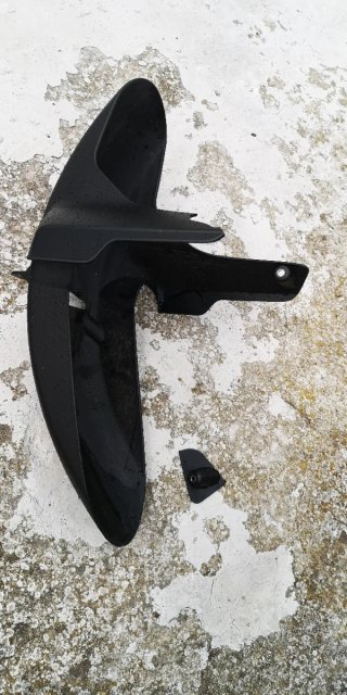 Guardabarros delantero moto negro