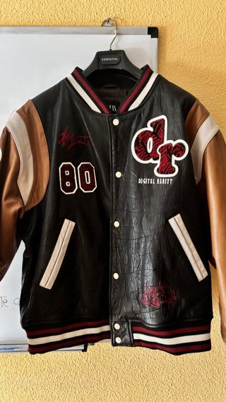 Chaqueta Zara Cuero Bordada Talla XL