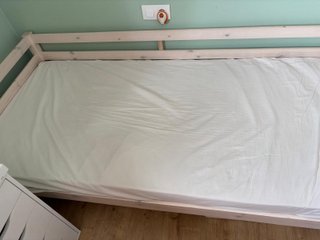 Cama individual de madera maciza, colchón de regal