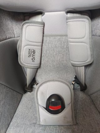 Britax Römer Dualfix i-Size Isofix