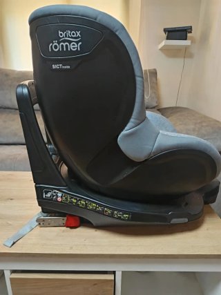 Britax Römer Dualfix i-Size Isofix