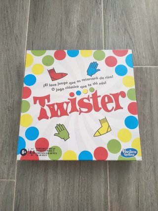 Juego Twister Hasbro Gaming