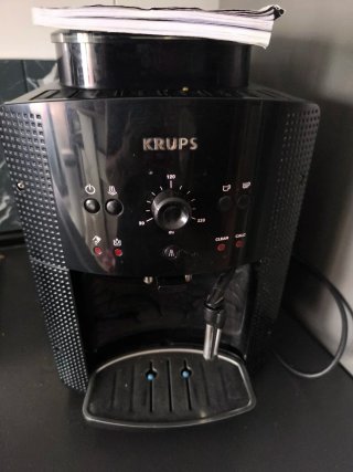 Cafetera Krups Automática "necesita reparación"
