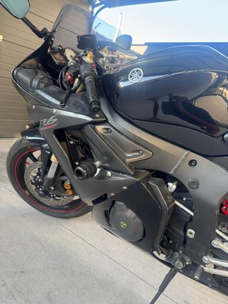 Yamaha YZF-R6  Negra