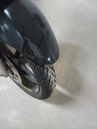 Suzuki 125 Scooter Negra