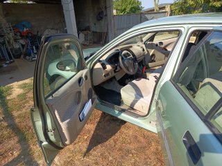 Rover 25 2001