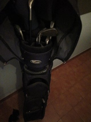 palos de golf con bolsa