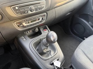 Renault Scenic 2010 etiquera c unico propietario
