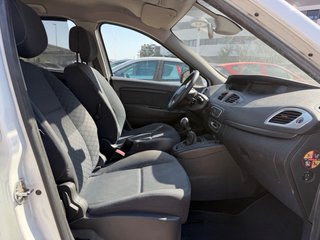 Renault Scenic 2010 etiquera c unico propietario