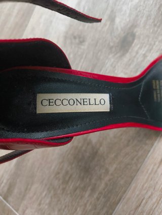 Zapatos de tacón rojos CECCONELLO