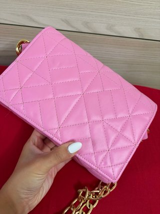 Borsa rosa trapuntata con catena oro