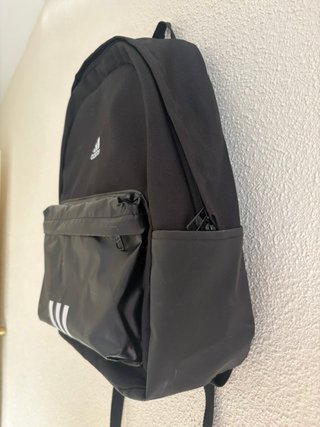 Mochila Adidas Classic Badge of Sport 3-Stripes