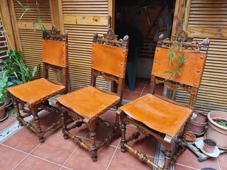 Seis sillas antiguas madera y cuero 1920