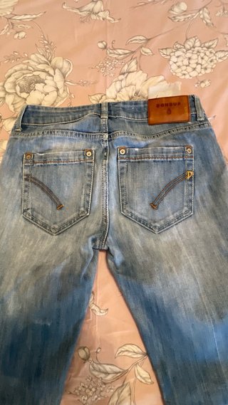 Jeans blu strappati