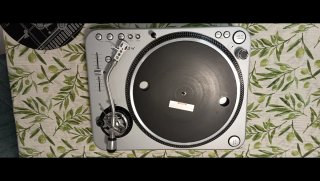 Akiyama Acura + Shure M44-7 + Dust cover