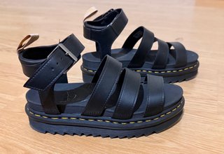Sandalias Dr. Martens Talla 38