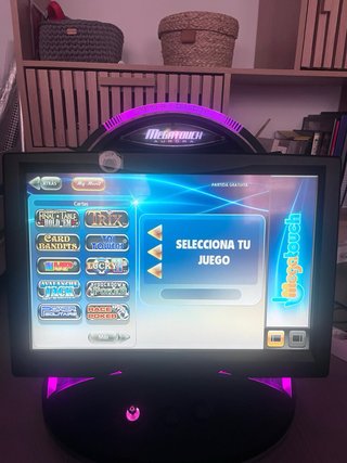Máquina Recreativa Megatouch Aurora ION Táctil