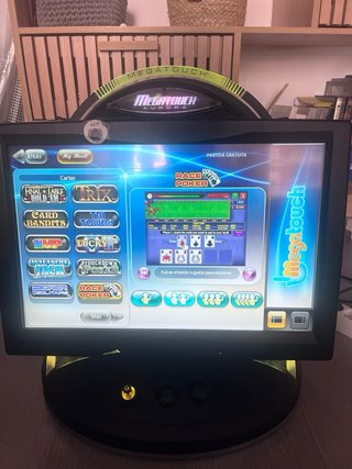 Máquina Recreativa Megatouch Aurora ION Táctil