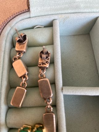 Pendientes largos con piedras, Aros verdes