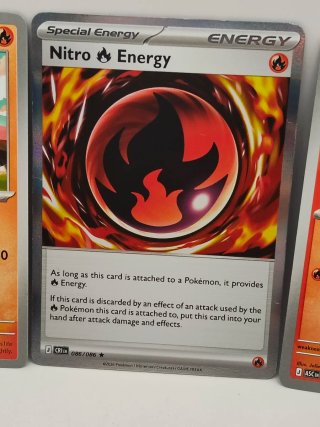 Cartas Pokémon Charmander, Charmeleon Energía Holo