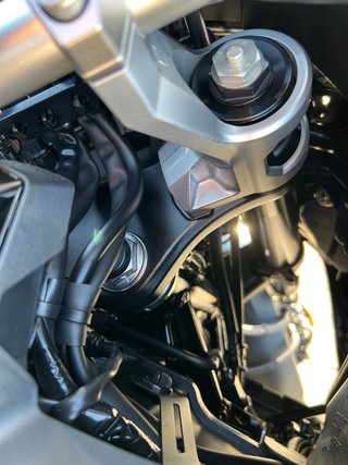 Honda X-ADV 750S 2025 Amarillo/Negro