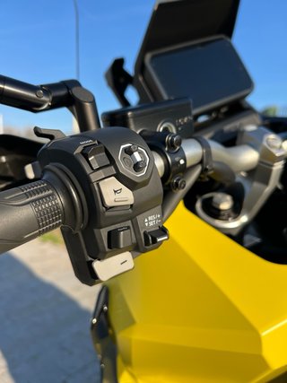 Honda X-ADV 750S 2025 Amarillo/Negro
