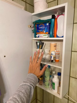 Armario de baño metálico blanco