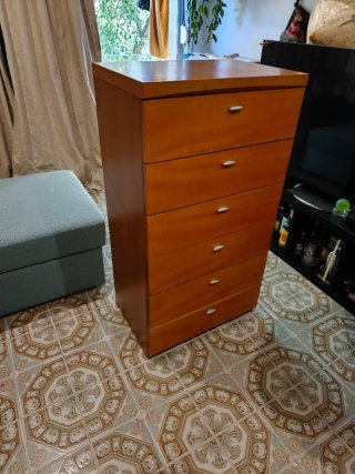 Cajonera de madera marrón