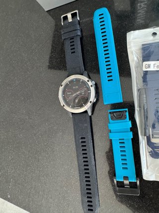 Garmin Quatix 5 GPS Multisport + Caja + Correas