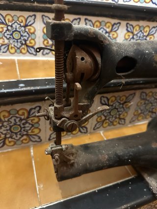 Máquina de coser Singer antigua