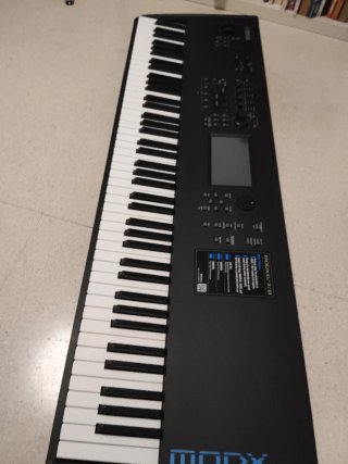 Sintetizador Yamaha MODX 88