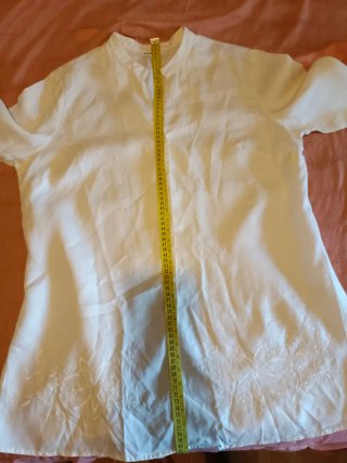 Blazer lino beige con detalles bordados