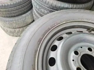 Mercedes Vito 215 65 R15 - Rueda de repuesto