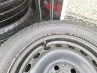 Mercedes Vito 215 65 R15 - Rueda de repuesto