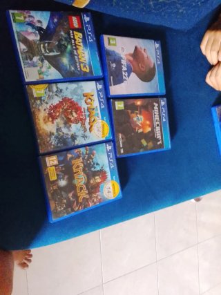PS4 Videojuegos: Lego Batman 3, FIFA 22, Knack