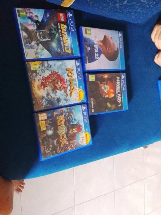 PS4 Videojuegos: Lego Batman 3, FIFA 22, Knack