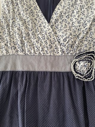 Vestido azul y blanco mujer