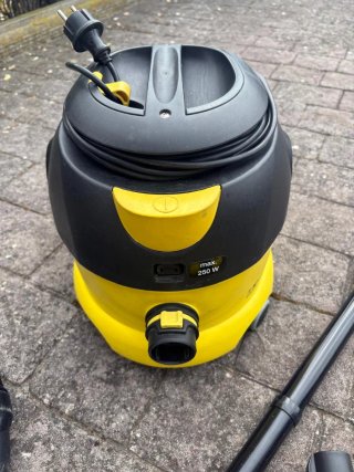 Aspirador Karcher T 12/1