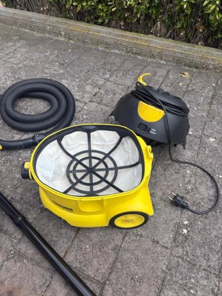 Aspirador Karcher T 12/1