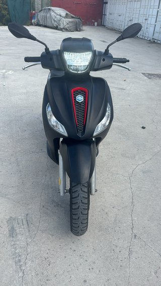 Piaggio Medley 125cc Negra
