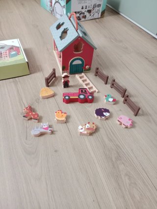 Granja de madera para niños 12 meses+